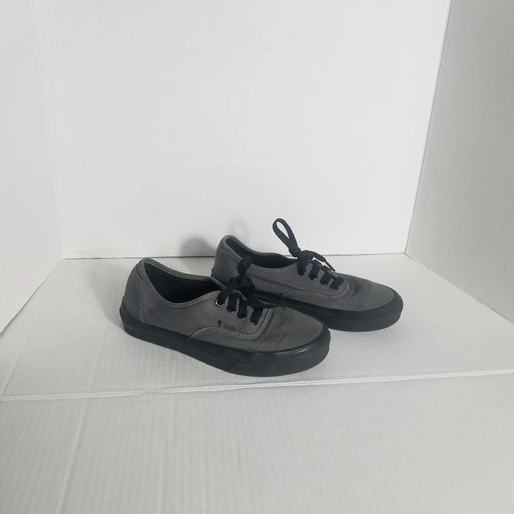 VANS UNISEX GRAY CANVAS SNEAKERS SIZE WOMEN'S 5.5 MEN'S 4